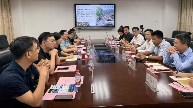 Đoàn công tác của Hiệp hội Sầu riêng tỉnh Đắk Lắk, Simexco Daklak và các doanh nghiệp xuất khẩu lớn của tỉnh làm việc với các đối tác tại Quảng Đông, Trung Quốc.