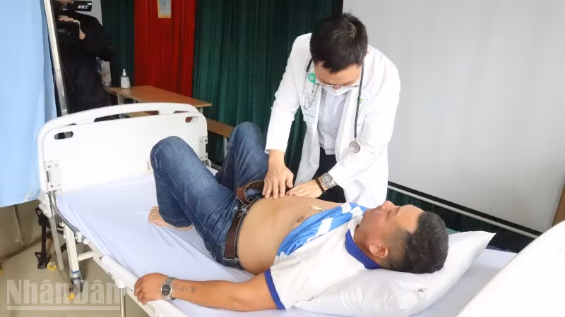 Sau khi xảy ra sự cố máy tán sỏi bị hỏng nhưng trên 255 hồ sơ bệnh án vẫn ghi thực hiện các kỹ thuật bằng máy laser, Bệnh viện đa khoa vùng Tây Nguyên mời các bệnh nhân đến khám lại để có hướng xử lý.