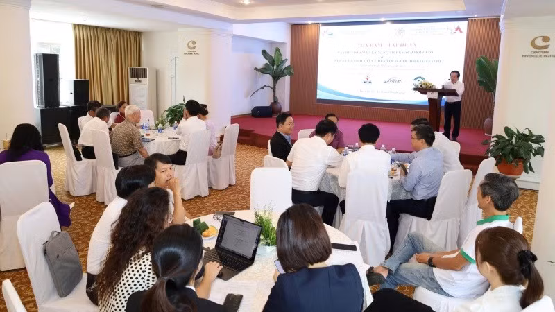 Tại chương trình "Văn hóa Islam và kỹ năng tiếp khách Hồi giáo và Dịch vụ du lịch thân thiện với người Hồi giáo tại Huế”.
