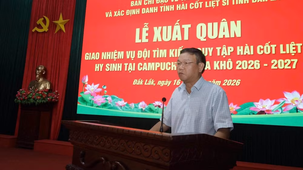 Phó Chủ tịch Ủy ban nhân dân tỉnh Đắk Lắk Đào Mỹ, Trưởng Ban Chỉ đạo 515 tỉnh phát biểu tại buổi lễ. (Ảnh: QUỐC KHÁNH)