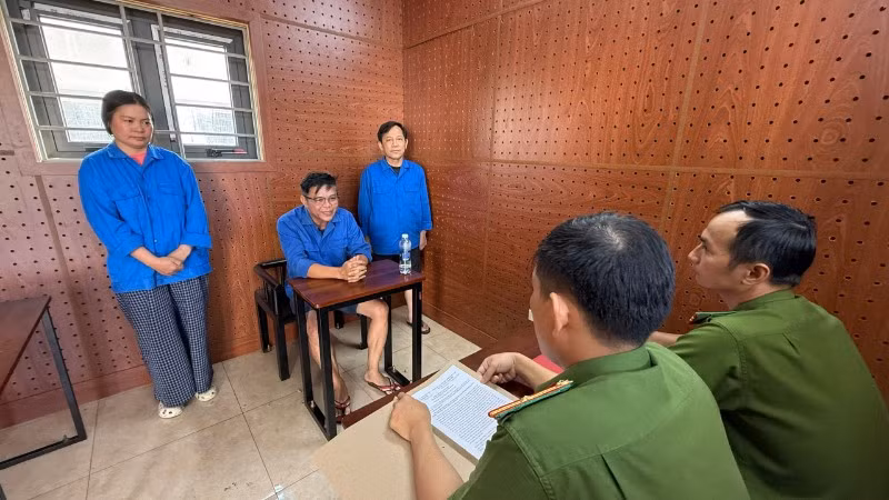 3 đối tượng cho vay nặng lãi tại cơ quan Công an.
