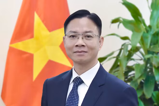 Thứ trưởng Ngoại giao Ngô Lê Văn.