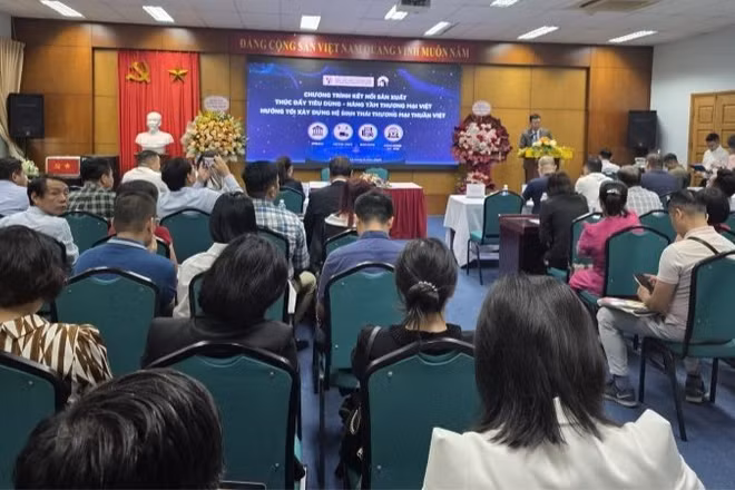 Chương trình Kết nối sản xuất-Thúc đẩy tiêu dùng-Nâng tầm thương mại Việt. (Ảnh: KIM DUNG)