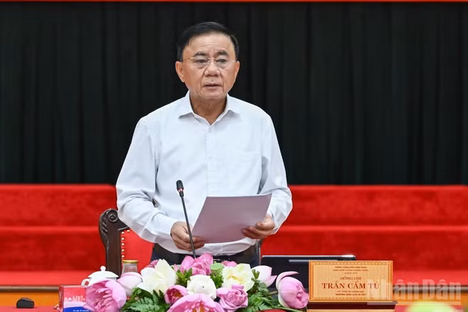 Thường trực Ban Bí thư Trần Cẩm Tú chủ trì Hội nghị giao ban quý II/2026. (Ảnh: DUY LINH)