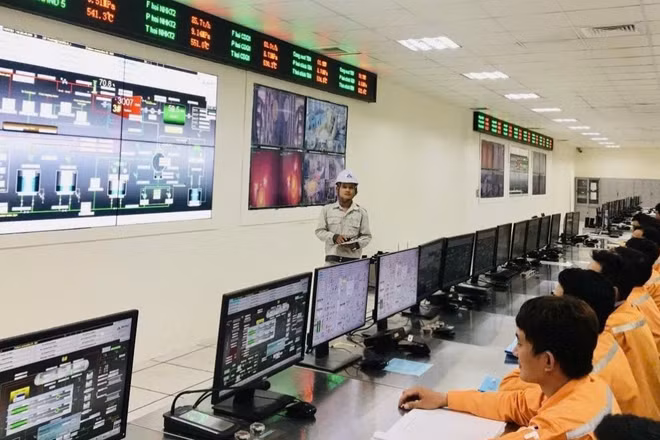 Đẩy mạnh ứng dụng công nghệ số và hệ thống điều hành thông minh trong quản lý, vận hành sản xuất công nghiệp. (Ảnh: MAI HUYÊN)