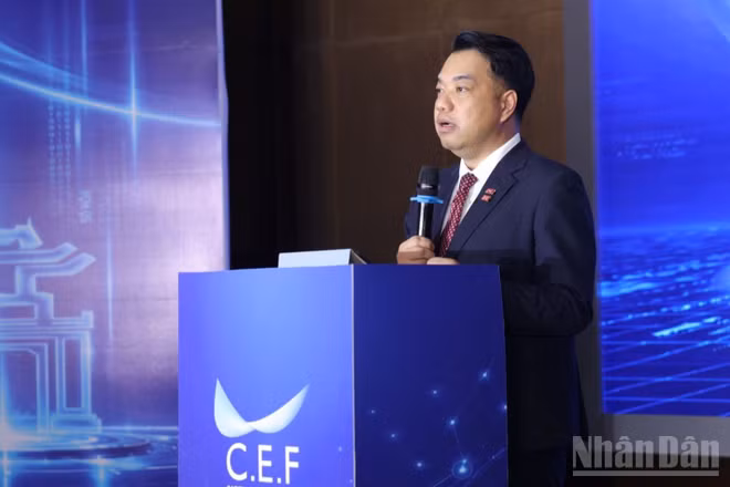 Ông Mạc Quốc Anh, Phó Chủ tịch kiêm Tổng Thư ký HANOISME, Trưởng ban Tổ chức Diễn đàn Kinh tế Thủ đô. (Ảnh: AN NGUYÊN)