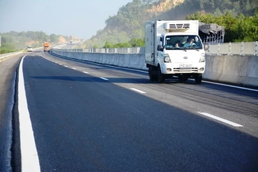 Tuyến cao tốc Đà Nẵng - Quảng Ngãi đoạn qua Quảng Nam.
