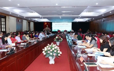 -	Toàn cảnh Hội thảo khoa học “50 năm thực hiện Di chúc của Chủ tịch Hồ Chí Minh - Đẩy mạnh sự nghiệp “Trồng người” vì lợi ích của dân tộc”.