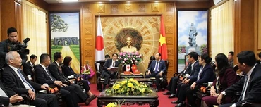 Toàn cảnh buổi làm việc.