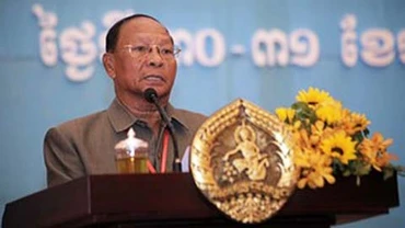 Chủ tịch danh dự CPP Heng Samrin phát biểu khai mạc Đại hội.