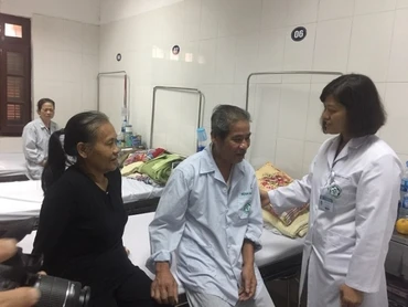 Già hóa dân số và nỗi lo sa sút trí tuệ ở người già