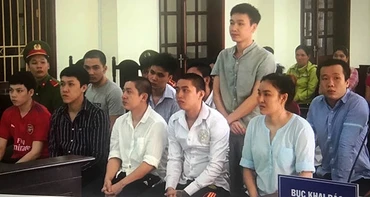 Các bị cáo tại phiên tòa.