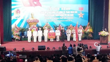 Lễ đón nhận danh hiệu cao quý Anh hùng LLVTND thời kỳ chống Mỹ, cứu nước (1954-1975) của lực lượng Công an TP Hải Phòng do Đảng và Nhà nước trao tặng.