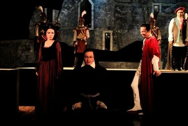 "Hamlet" vở diễn của Nhà hát kịch Việt Nam tham gia Liên hoan năm 2016.