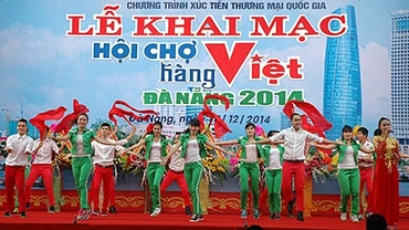 Lễ khai mạc Hội chợ.