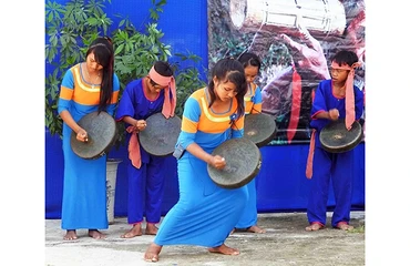 Ðội mã la của tộc họ Patâu A Sá, xã Phước Thắng, huyện Bác Ái (Ninh Thuận) biểu diễn tại hội thi các nhạc cụ dân tộc Ra Glai, tỉnh Ninh Thuận năm 2017.