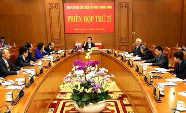 Chủ tịch nước Trương Tấn Sang, Trưởng Ban Chỉ đạo Cải cách tư pháp T.Ư chủ trì phiên họp.