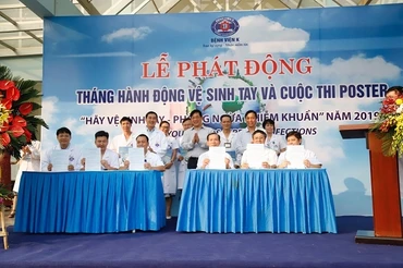 Bệnh viện K ký cam kết thực hiện vệ sinh tay theo đúng quy định.
