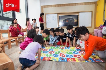 Buổi học về năng lực tư duy của các bé.