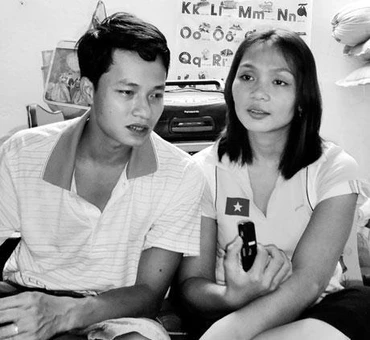 Hạnh phúc của đôi vợ chồng Tạ Ðình Hán và Vũ Hoài Thanh.