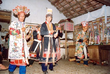 Một buổi lễ cấp sắc của người Dao ở huyện Hoành Bồ, Quảng Ninh.