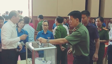 Các tổ chức, cá nhân tham gia ủng hộ.