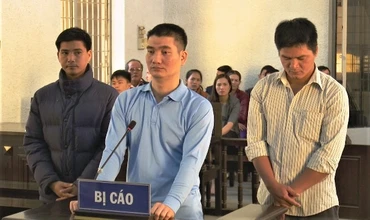 Các bị cáo tại phiên tòa.