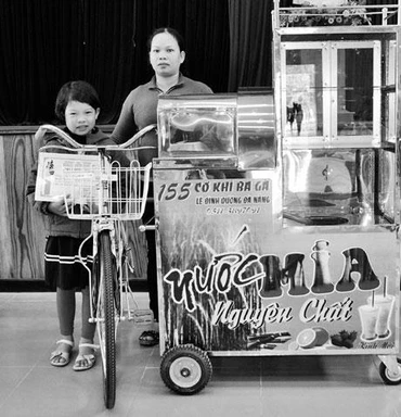 Niềm vui của mẹ con chị Thủy.