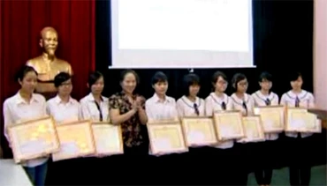 Lễ trao thưởng. (Ảnh: Internet)