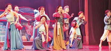 Vở nhạc kịch Tấm Cám bước đầu thu hút khán giả.