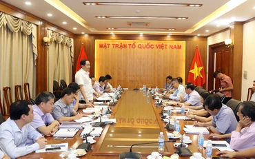 Quang cảnh buổi làm việc.