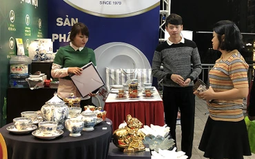 Hàng Việt Nam ngày càng được người tiêu dùng quan tâm, tin tưởng lựa chọn.