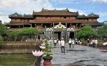 Di tích Ngọ Môn, Đại Nội Huế (Thừa Thiên Huế). 