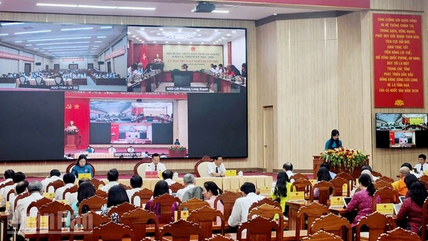 Quang cảnh kỳ họp.