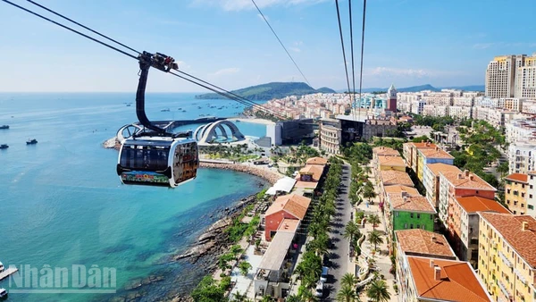 Năm 2025, Ban Chấp hành Đảng bộ tỉnh An Giang đã chỉ đạo hoàn thành 24/26 chỉ tiêu chủ yếu. (Trong ảnh: Cáp treo Hòn Thơm, đặc khu Phú Quốc) 