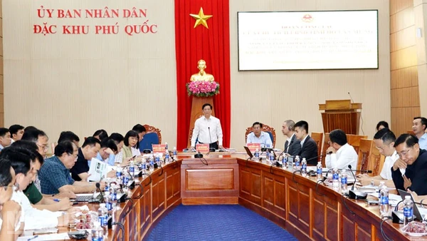  Quang cảnh cuộc họp. (Ảnh: PHƯƠNG VŨ)