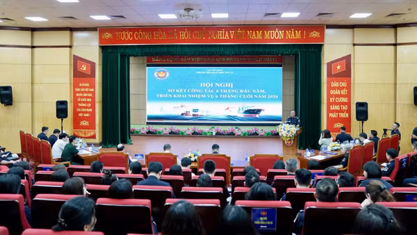 Hội nghị sơ kết công tác 6 tháng đầu năm và triển khai nhiệm vụ 6 tháng cuối năm 2026 của Chi cục Hải quan khu vực VI.