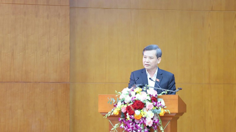 Đồng chí Lê Minh Trí, Bí thư Trung ương Đảng, Phó Trưởng ban Thường trực Ban Nội chính Trung ương, Ủy viên Ban Chỉ đạo Trung ương về phòng, chống tham nhũng, lãng phí, tiêu cực phát biểu tại hội nghị. (Ảnh: VĂN PHƯỚC)