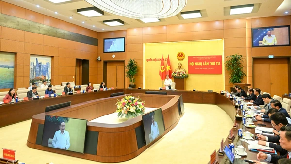 Quang cảnh hội nghị lần thứ tư, Ban Chấp hành Đảng bộ Quốc hội nhiệm kỳ 2025-2030. (Ảnh: DUY LINH)