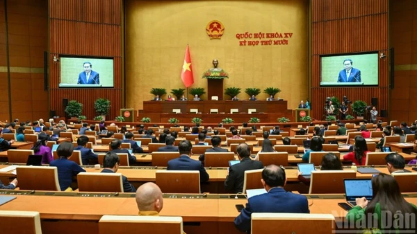 Quang cảnh phiên bế mạc Kỳ họp thứ 10, Quốc hội khóa XV. (Ảnh: DUY LINH)