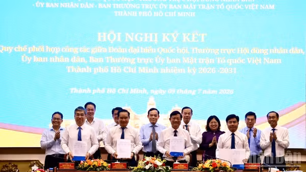 Các cơ quan thực hiện nghi thức ký kết Quy chế phối hợp. 