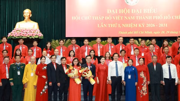 Ban Chấp hành Hội Chữ thập đỏ Thành phố Hồ Chí Minh lần thứ I, nhiệm kỳ 2026-2031 ra mắt Đại hội.