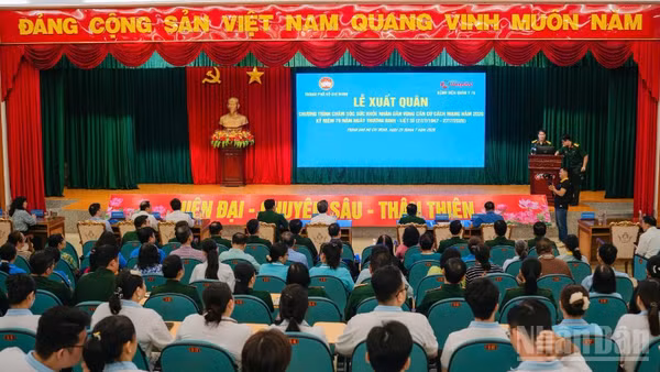 Toàn cảnh buổi lễ.