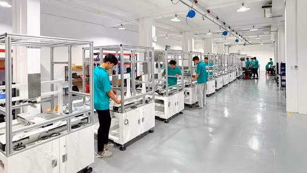 Dây chuyền sản xuất của Tập đoàn Ito đặt tại Thành phố Hồ Chí Minh chuyên về chế tạo máy tự động hóa, cảm biến đo lường thuộc ngành công nghệ cao, thu hút nhân lực có “chất xám”.