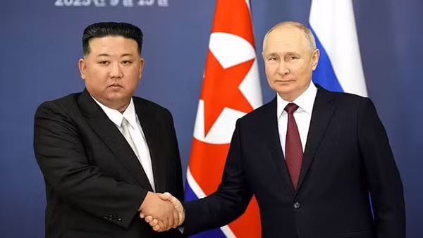 Nhà lãnh đạo Triều Tiên Kim Jong Un và Tổng thống Nga Vladimir Putin tại cuộc hội đàm năm 2023. (Ảnh: Kremlin.ru)