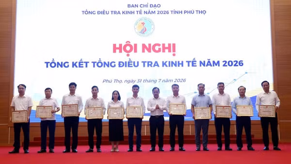 Nhiều tập thể, cá nhân được Bộ Tài chính, Ủy ban nhân dân tỉnh Phú Thọ tặng bằng khen vì có nhiều thành tích trong công tác tổng điều tra kinh tế.