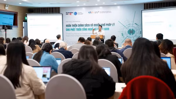 Hội thảo “Hoàn thiện chính sách và khuôn khổ pháp lý cho phát triển công nghệ số ở Việt Nam”.