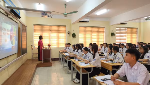 Giờ học của học sinh Trường trung học phổ thông Lê Văn Thịnh (tỉnh Bắc Ninh).