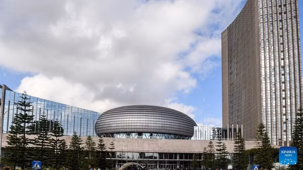 Quang cảnh bên ngoài trụ sở Liên minh châu Phi (AU) tại Addis Ababa, Ethiopia. (Ảnh: THX)