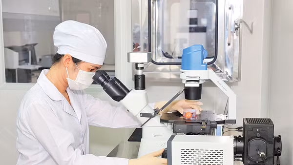 Nghiên cứu vaccine tại IVAC.